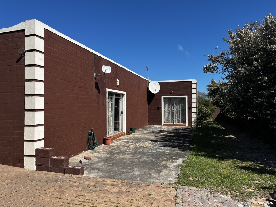 2 Bedroom Property for Sale in Bettys Bay Western Cape